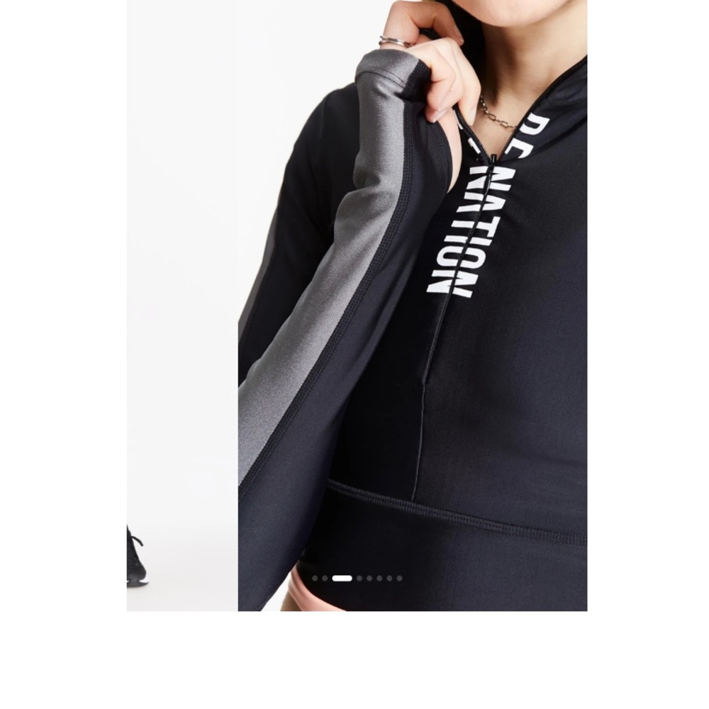 NWT ✨🔥 P.E. NATION  Side Runner Long Sleeve Crop